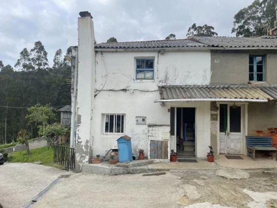 Foto 1 de Casa en venda a calle Carballo Gordo Couzadoiro de 3 habitacions amb terrassa i jardí