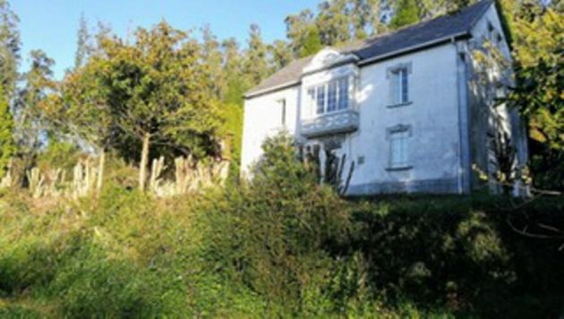 Foto 1 de Casa en venda a calle Pousadoiro de Abaixo de 4 habitacions amb terrassa i jardí