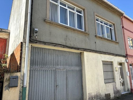 Foto 2 de Casa en venda a calle Río Chancela de 6 habitacions amb terrassa i garatge