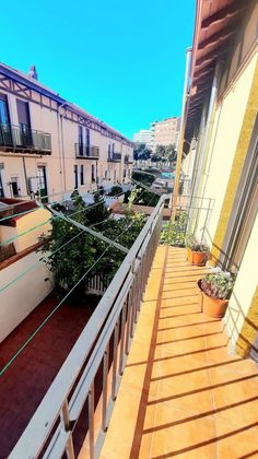 Foto 2 de Casa adossada en venda a Sestao de 3 habitacions amb terrassa i balcó