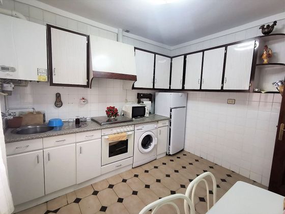 Foto 1 de Piso en venta en Portugalete de 2 habitaciones con calefacción
