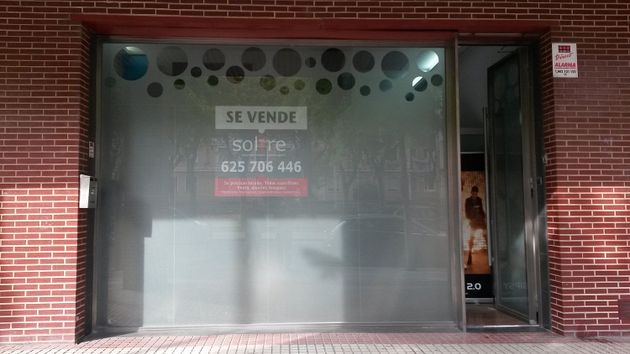 Foto 1 de Local en venda a San Ignacio-Elorrieta de 220 m²