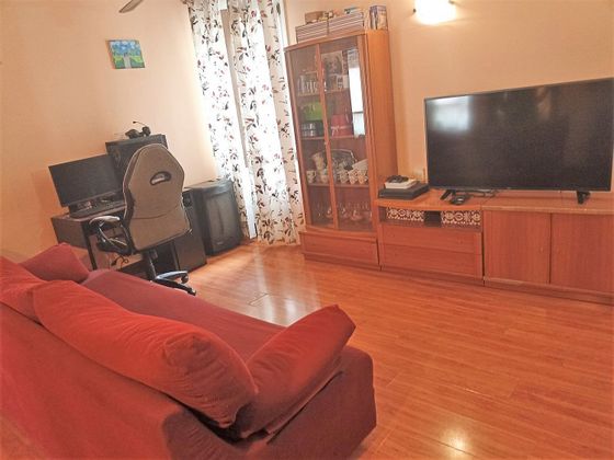 Foto 1 de Piso en venta en Lutxana - Llano de 2 habitaciones con calefacción