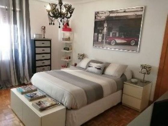 Foto 1 de Pis en venda a Centro - Desierto - Arrontegi de 2 habitacions amb calefacció