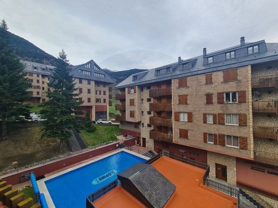 Foto 1 de Àtic en venda a Vielha e Mijaran de 2 habitacions amb piscina i garatge