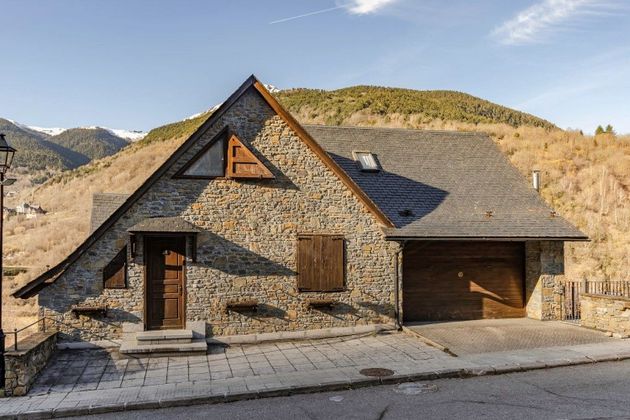 Foto 2 de Casa en venda a Vielha e Mijaran de 3 habitacions amb terrassa i garatge