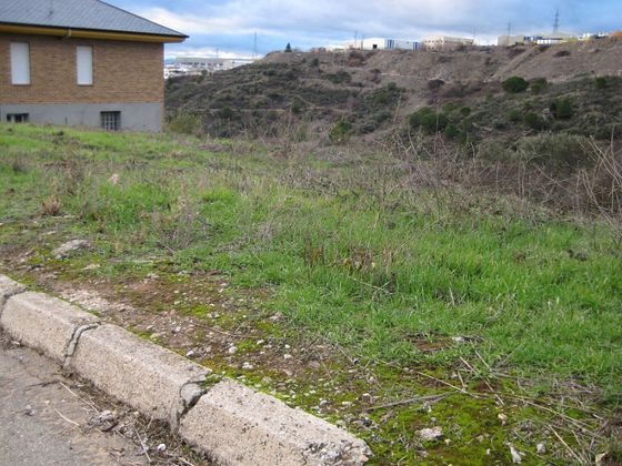 Foto 2 de Venta de terreno en carretera Molinaseca de 860 m²