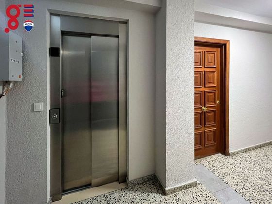 Foto 1 de Pis en venda a calle Susana González de 3 habitacions amb terrassa i ascensor