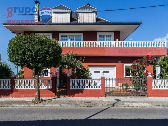Foto 1 de Xalet en venda a avenida Del Ferrocarril de 3 habitacions amb terrassa i garatge