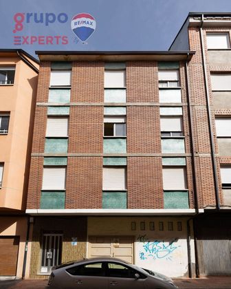 Foto 1 de Edifici en venda a calle Nicomedes Martin Mateos de 331 m²