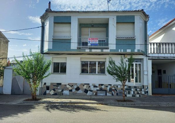 Foto 1 de Venta de chalet en calle Santa Rosa de 6 habitaciones con terraza y garaje