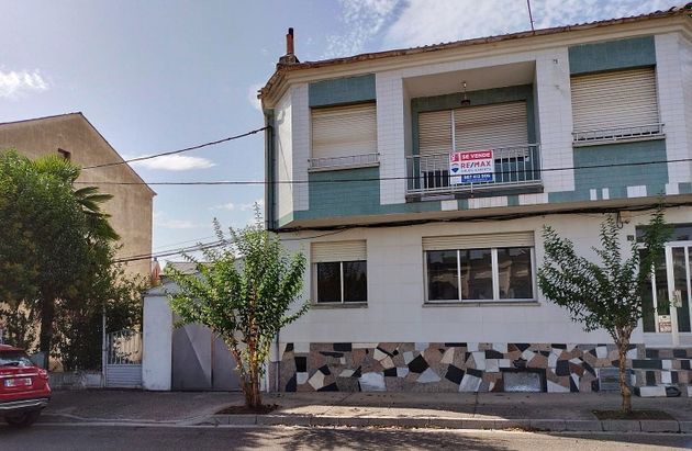 Foto 2 de Xalet en venda a calle Santa Rosa de 6 habitacions amb terrassa i garatge