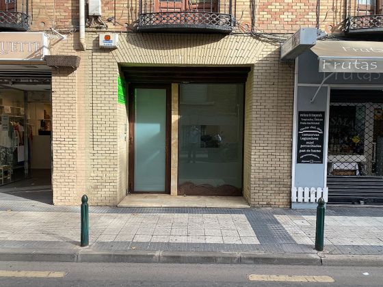 Foto 1 de Local en lloguer a calle Bilbao de 75 m²