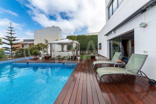 Foto 1 de Xalet en venda a Cono Sur de 5 habitacions amb terrassa i piscina
