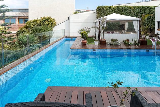 Foto 2 de Xalet en venda a Cono Sur de 5 habitacions amb terrassa i piscina