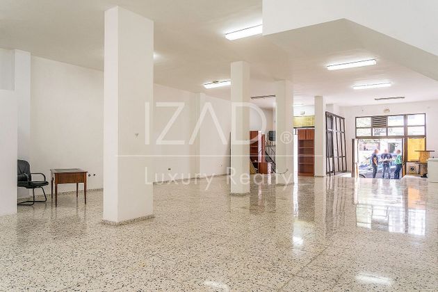 Foto 2 de Local en alquiler en calle Doctor Antonio González de 100 m²