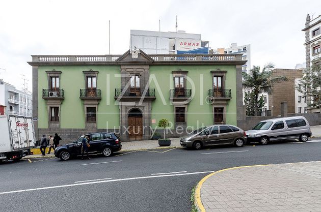 Foto 2 de Edifici en venda a plaza De San Bernardo de 937 m²