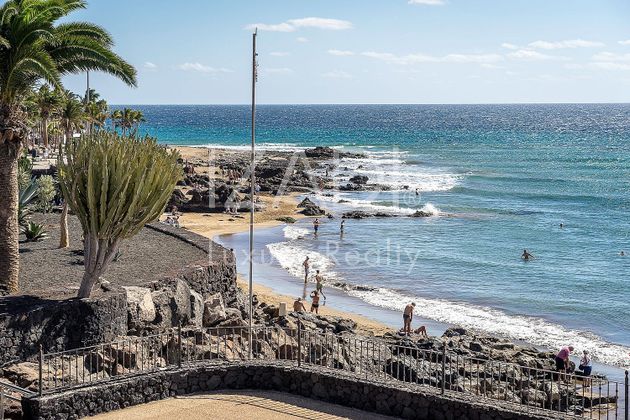 Foto 2 de Xalet en venda a Puerto del Carmen de 4 habitacions amb terrassa i jardí