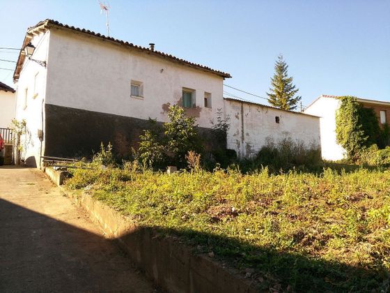 Foto 1 de Casa adossada en venda a Azofra de 4 habitacions amb terrassa i garatge