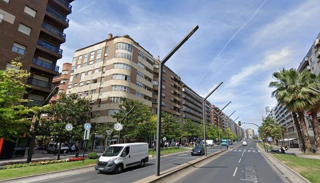 Foto 1 de Pis en venda a Centro - Logroño de 3 habitacions amb terrassa i garatge
