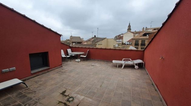 Foto 1 de Casa adossada en venda a Mendavia de 4 habitacions amb terrassa i balcó