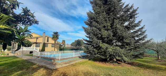 Foto 2 de Xalet en venda a Albelda de Iregua de 6 habitacions amb terrassa i piscina