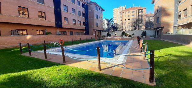 Foto 1 de Pis en venda a Residencia de 3 habitacions amb terrassa i piscina