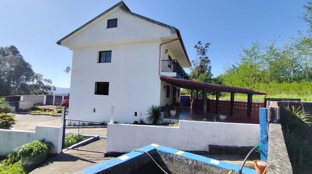Foto 1 de Chalet en venta en Neves (As) de 4 habitaciones con terraza y garaje