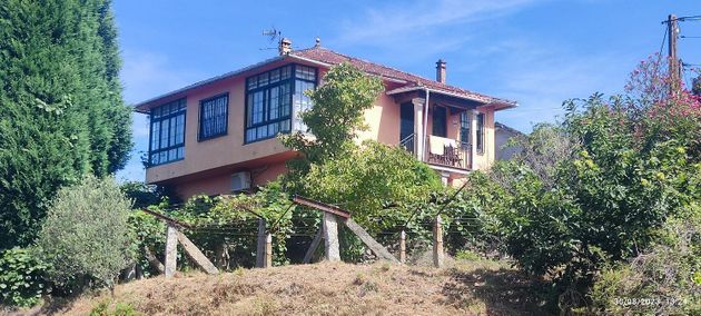 Foto 2 de Chalet en venta en Neves (As) de 3 habitaciones con terraza y garaje