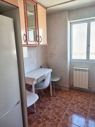 Foto 2 de Pis en lloguer a calle Villa de Torla de 2 habitacions amb calefacció