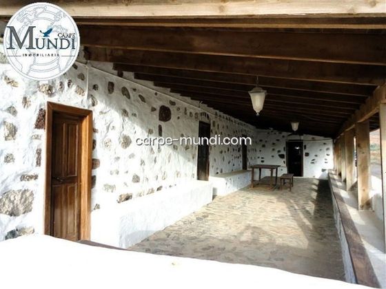 Foto 2 de Xalet en venda a Tefía-Tetir de 4 habitacions amb terrassa