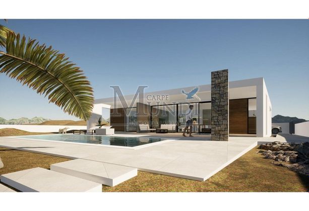 Foto 2 de Chalet en venta en Lajares de 3 habitaciones con terraza y piscina
