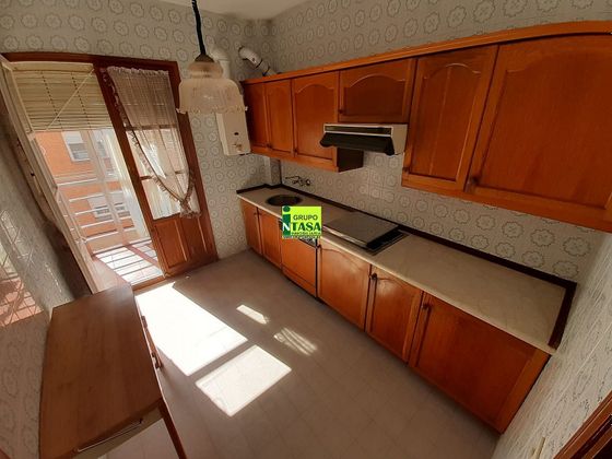 Foto 1 de Venta de piso en Candelaria - Peña de Francia de 3 habitaciones y 80 m²