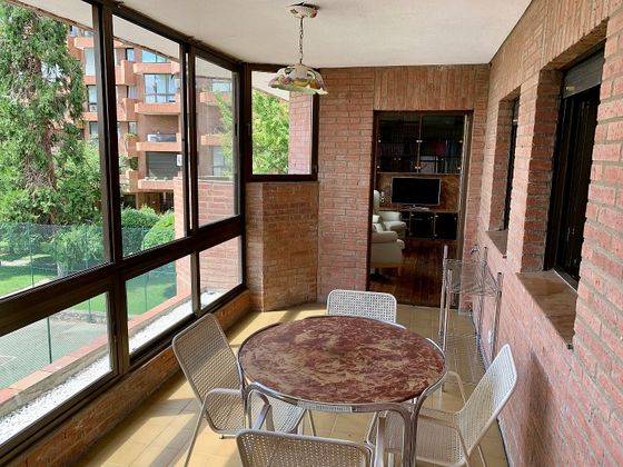 Foto 2 de Venta de piso en Barrios Bajos - La Horta de 4 habitaciones con terraza y piscina
