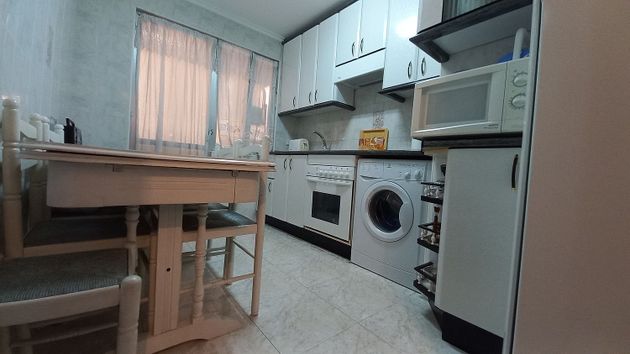 Foto 2 de Pis en venda a San Lázaro de 3 habitacions amb garatge i calefacció