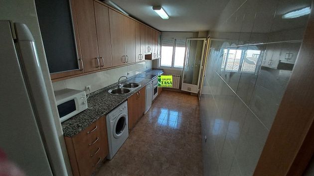 Foto 1 de Venta de piso en Zona Pinilla de 3 habitaciones con garaje y calefacción