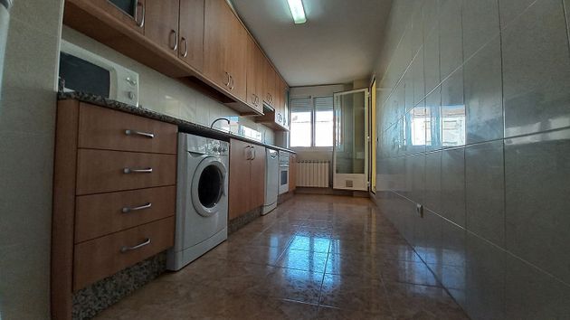 Foto 2 de Venta de piso en Zona Pinilla de 3 habitaciones con garaje y calefacción