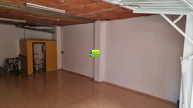 Foto 1 de Local en alquiler en Centro - Casco Antiguo de 68 m²