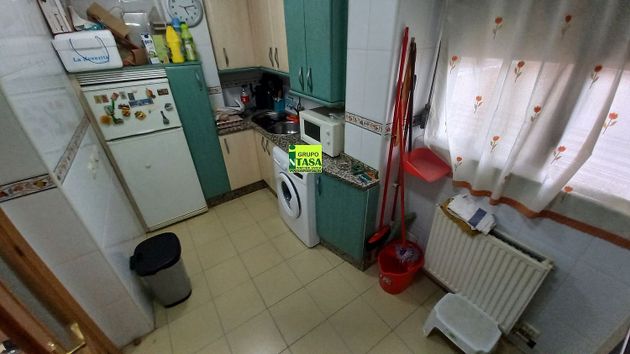 Foto 1 de Pis en venda a San José Obrero de 2 habitacions amb garatge i calefacció