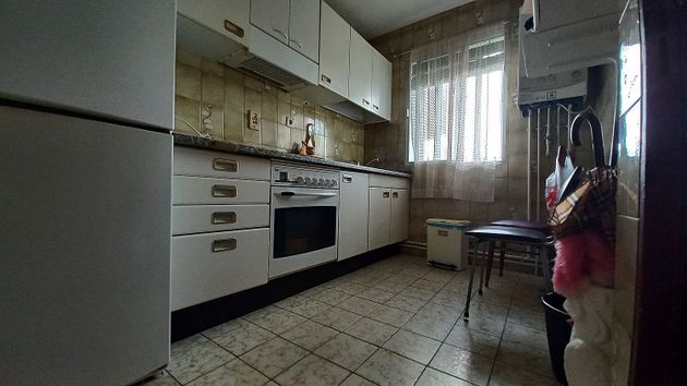 Foto 2 de Piso en venta en San Vicente de la Cabeza de 3 habitaciones con calefacción