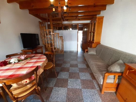 Foto 2 de Casa en venda a Corrales de 3 habitacions amb calefacció