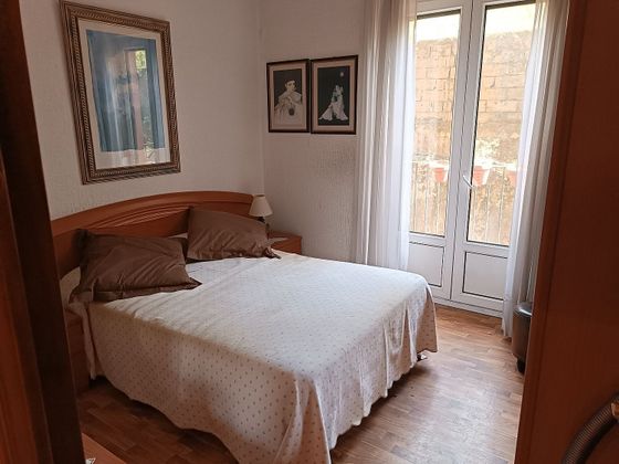 Foto 2 de Venta de piso en paseo Duque de Mandas de 2 habitaciones con balcón y calefacción