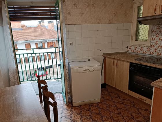Foto 1 de Pis en venda a calle Amute de 3 habitacions amb balcó i calefacció