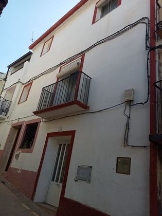 Foto 1 de Chalet en venta en Almonacid de la Sierra de 4 habitaciones con terraza