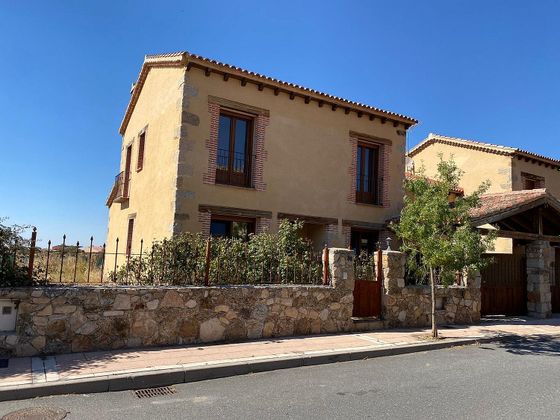 Foto 1 de Casa en venda a calle De la Fuente Antigua de 4 habitacions amb terrassa i garatge