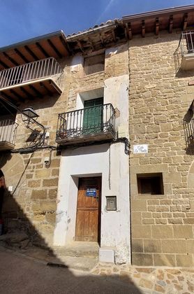 Foto 1 de Casa en venda a Santa Eulalia de Gállego de 1 habitació amb balcó
