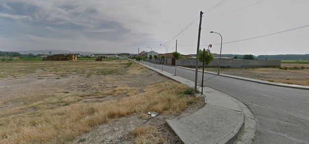 Foto 1 de Venta de terreno en Cabañas de Ebro de 700 m²