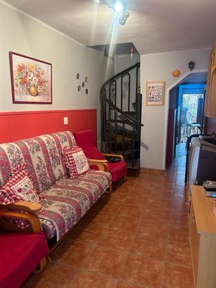 Foto 2 de Casa en venda a calle El Pilar de 4 habitacions i 70 m²