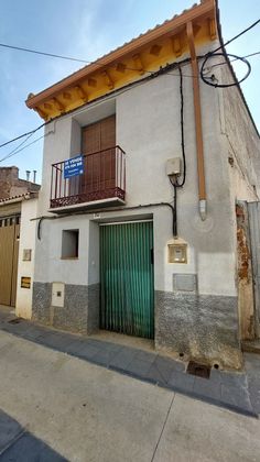 Foto 1 de Casa en venda a calle San Bernardo de 3 habitacions amb terrassa i garatge