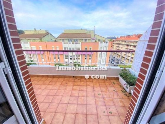 Foto 2 de Àtic en venda a calle Pintor Eleazar Ortiz de 4 habitacions amb terrassa i piscina